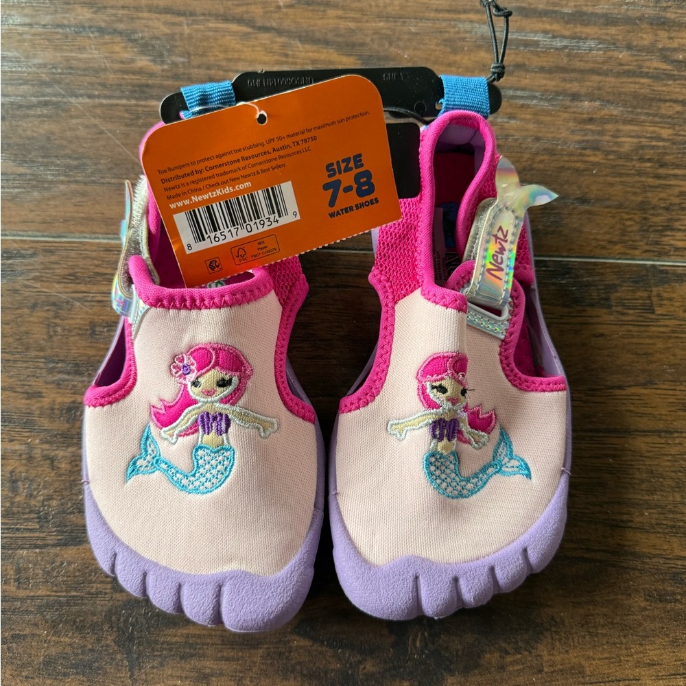 Water shoes